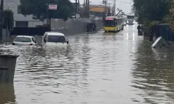 İstanbul'da sağanak dinmiyor: Anadolu Yakası için saat verildi