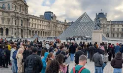 Fransa'daki protestolar Louvre Müzesi'ni kapattırdı