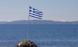 Yunanistan'da 9 bölgede kırmızı alarm ilan edildi