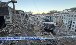 Zonguldak'ta çöken bina: 3 şüpheli gözaltında