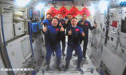 Shenzhou-17'de bulunan üç taykonot Çin Uzay İstasyonu'na girdi