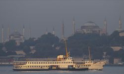 İstanbul'da vapur seferlerine hava muhalefeti engeli