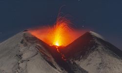 Etna Yanardağı'nda volkanik hareketlilik devam ediyor