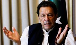 Pakistan'da eski Başbakan Han'ın kefaleti onaylandı