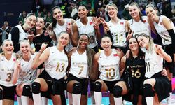 VakıfBank, Çin'de lider olarak yarı finale yükseldi