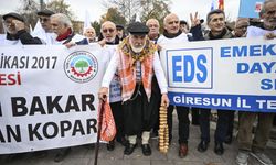 Emekliler başkentte miting düzenledi