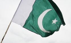 Pakistan'da farklı siyasi parti üyeleri arasında çatışma: 1 çocuk öldü