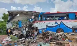 Katliam gibi kaza! Otobüs köprüden düştü: 31 ölü