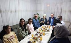 Cumhurbaşkanı Erdoğan ve eşi Emine Erdoğan, iftarda Taş ailesine misafir oldu