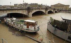 Paris Olimpiyatları öncesi Seine Nehri'nde kirlilik uyarısı