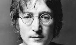 50 yıldır kayıptı: John Lennon'ın gitarı açık artırmaya çıkıyor