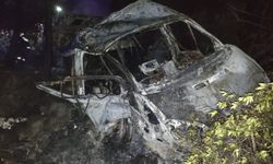 Tarım işçilerini taşıyan minibüs uçuruma düştü: 3 ölü, 18 yaralı