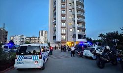 Boşanma aşamasındaki karısını tabancayla öldüren kişi intihar etti