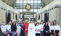 Peng Liyuan'ın Fransa turu: UNESCO ve Orsay Müzesi'ni ziyaret etti