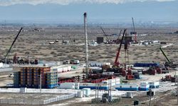 Xinjiang’ın Jiqing Kaya Petrol Sahası’nın üretim kapasitesi rekor seviyede