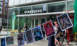 Hollanda'da Starbucks şubelerinde eş zamanlı İsrail protestosu