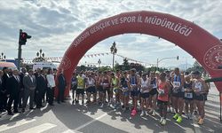 Samsun'da 19 Mayıs Yarı Maratonu yapıldı