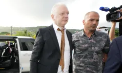 Assange casusluk suçunu kabul etti: WikiLeaks belgeleri imha edilecek