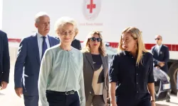 Von der Leyen,  Meloni'nin desteği için İtalya'yı eleştiren raporu erteletti iddiası