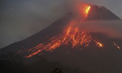 Endonezya'daki Merapi Yanardağı'nda volkanik hareketlilik