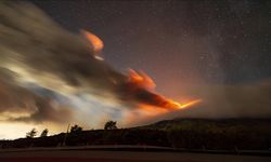 Etna Yanardağı yeniden faaliyete geçti: Çevredeki kentlere kül yağdı