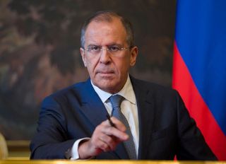 Lavrov: İran’ı bir günde ele geçirmeyi planlayanlar yanıldıklarını fark etti