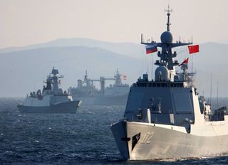 Çin ve Rusya'nın ortak deniz tatbikatı başladı