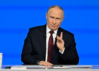 Putin: NATO Pasifik’e sızıyor, Batı’nın “korsanlığına” karşılık vereceğiz