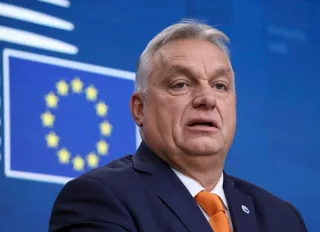 Orban: Zelenskiy, petrol sevkiyatını başlatmadan destek beklemesin