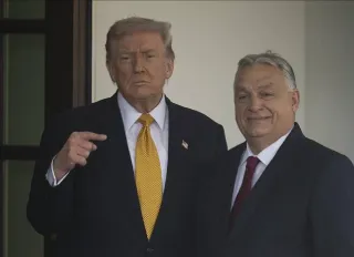 Trump’tan Orban’a seçim desteği: “Gerçek bir dost ve savaşçı”