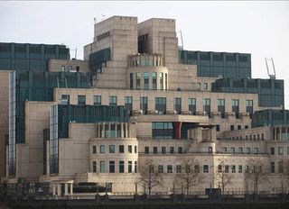 Eski MI6 Başkanı: “İran, ABD ve İsrail’e karşı üstünlüğü ele geçirdi”