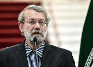 İsrail “öldü” dedi, Laricani’den imzalı mesaj geldi