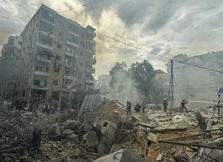 İsrail ateşkesi delmeye devam ediyor! Lübnan'a yeni hava saldırısı