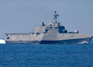 İran’dan misilleme: ABD savaş gemilerini İHA’larla vurdu!