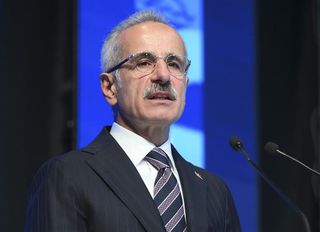Uraloğlu: "Hürmüz ve Basra'da bekleyen Türk gemileri güvenli şekilde ayrıldı"
