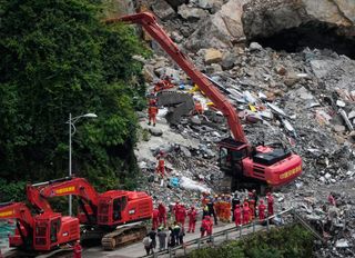 Cumhurbaşkanı Xi Jinping'den heyelan sonrası acil müdahale talimatı