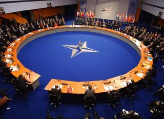 NATO'dan 5 yıllık dev bütçe: 6,5 milyar avroluk "Savunma" paketinin perde arkası