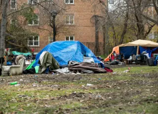 Amerikan Rüyası'nın çöplüğü: Berkeley’deki evsiz kampı, sistemin iflasını haykırıyor