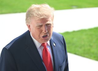 Trump petrol fiyatlarının ne zaman düşeceğini söyledi