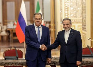 Erakçi ile Lavrov görüştü: "Avrupa yanlış hesaplamalarının bedelini ödüyor"
