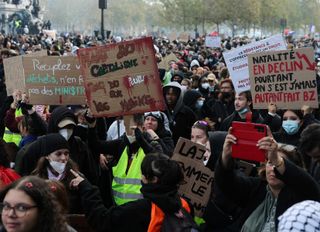 Fransa’da protestolara karşı 70 bin polis görevlendirilecek