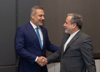 Bağdat’ta diplomasi trafiği: Fidan, Erakçi ile görüştü