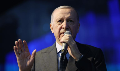 Recep Tayyip Erdoğan, oybirliğiyle yeniden AK Parti Genel Başkanı