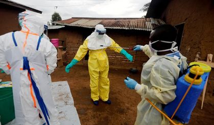 Ebola'da vaka sayısı 7 bini geçti!