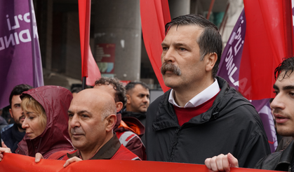 Kadıköy'de 1 Mayıs: İşçiler, sendikalar, sivil toplum! CGTN Türk görüntüledi