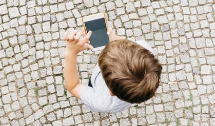 Araştırma: Sosyal medya çocuklarda depresyona yol açabiliyor
