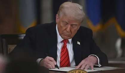 Trump’tan müslüman kongre üyelerine “sınır dışı” çağrısı