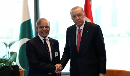 Erdoğan ile Pakistan Başbakanı Şahbaz Şerif görüştü