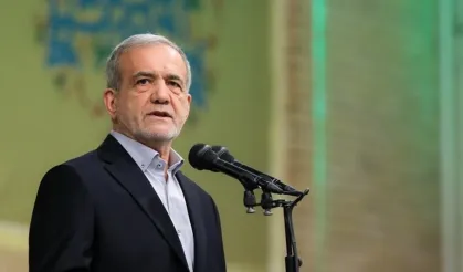 Pezeşkiyan: Düşman, ülkeyi içeriden çökertmeye çalışıyor