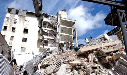 Kübalı sağlık ekiplerinden Venezuela'ya aralıksız destek